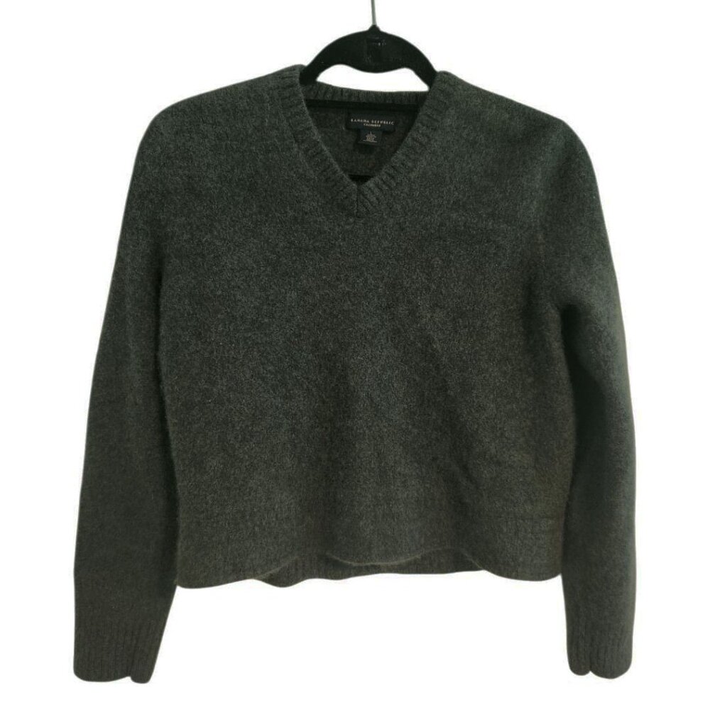 Banana Republic Gray V-Neck Sweater